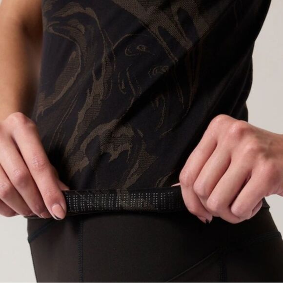 Athleta Momentum Seamless Tank Black Paisley XS - Picture 3 of 8